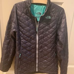 Women’s Northface Thermoball Jacket